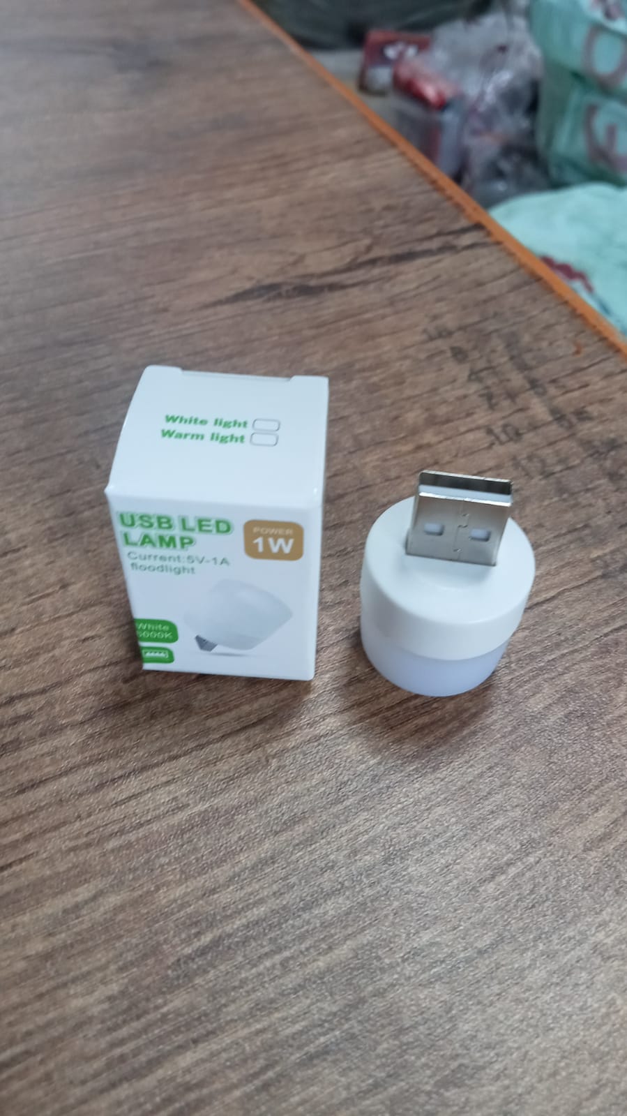 USB LED night light, portable and compact for use with PC USB LED night light, portable and compact for use with PC